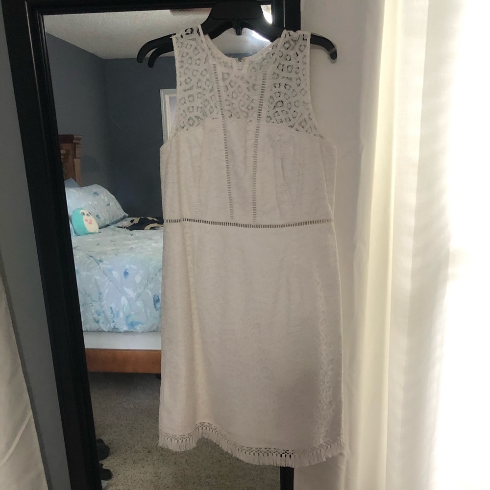 Size 12 NWOT white Lilly dress